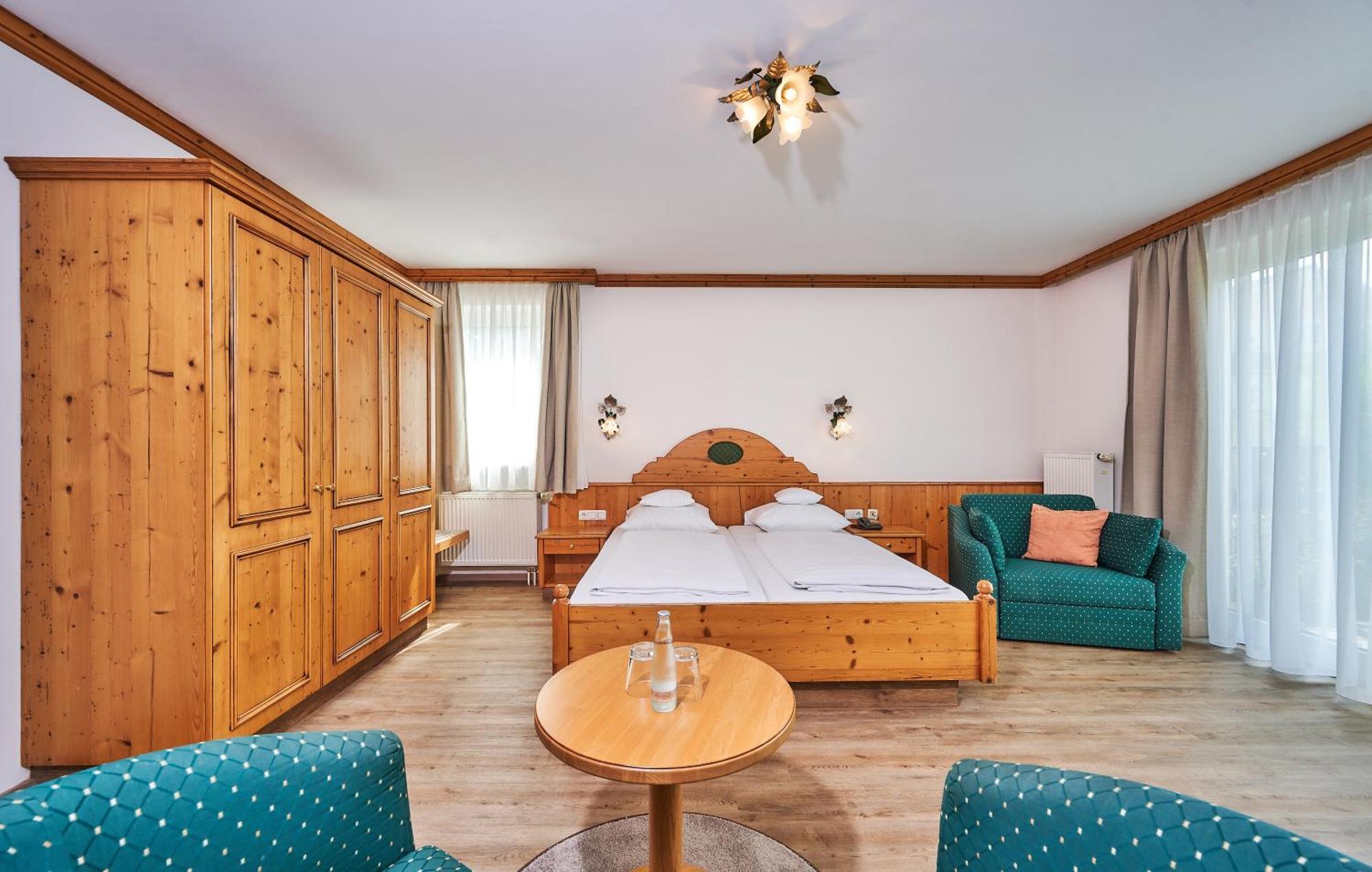 Hotel Am See Нойтраублинг Стая снимка